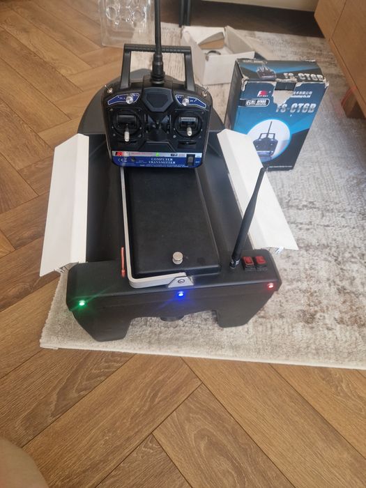 Лодка за захранка