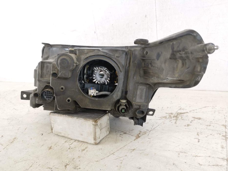 Фар Десен Ксенон Ленд Роувър РЕЙНДЖ РОУВЪР IV ВОГ СУВ / Land Rover RAN