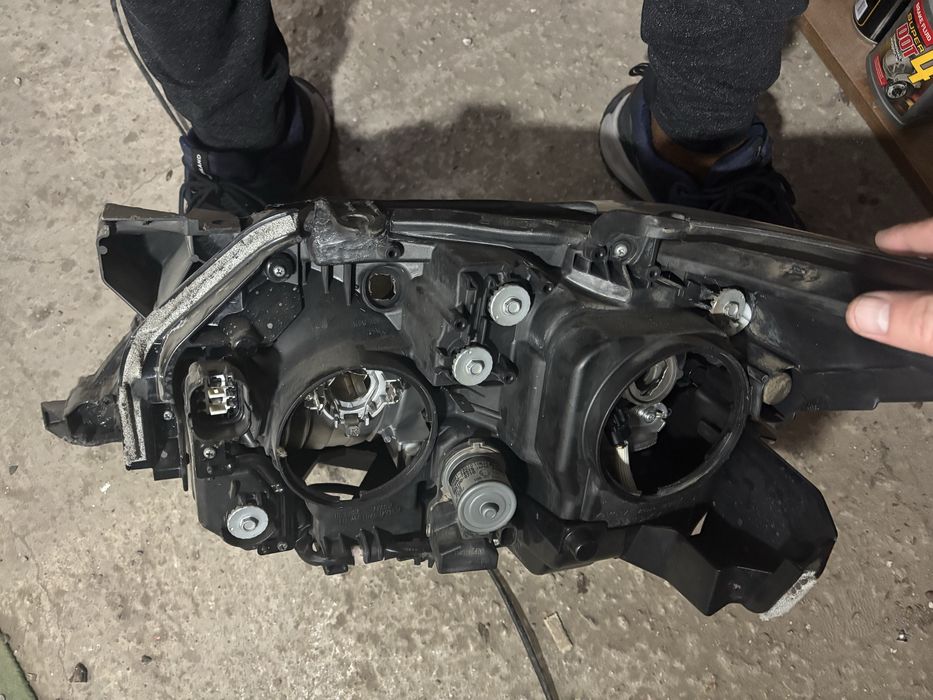 Фара от лехсус 570