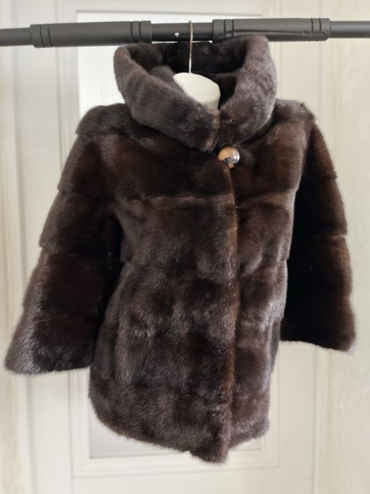 Продам норковую шубу