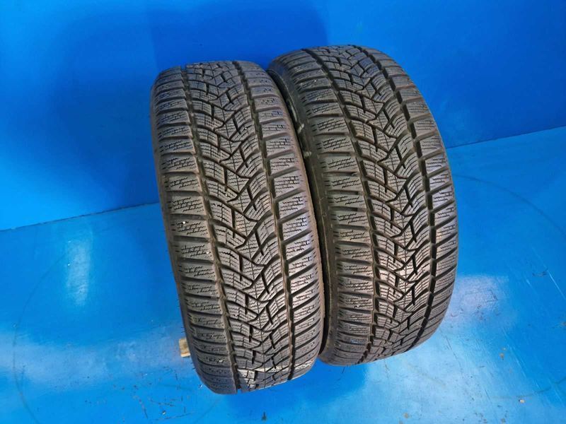 2 Dunlop R16 195/55
зимни гуми DOT2017