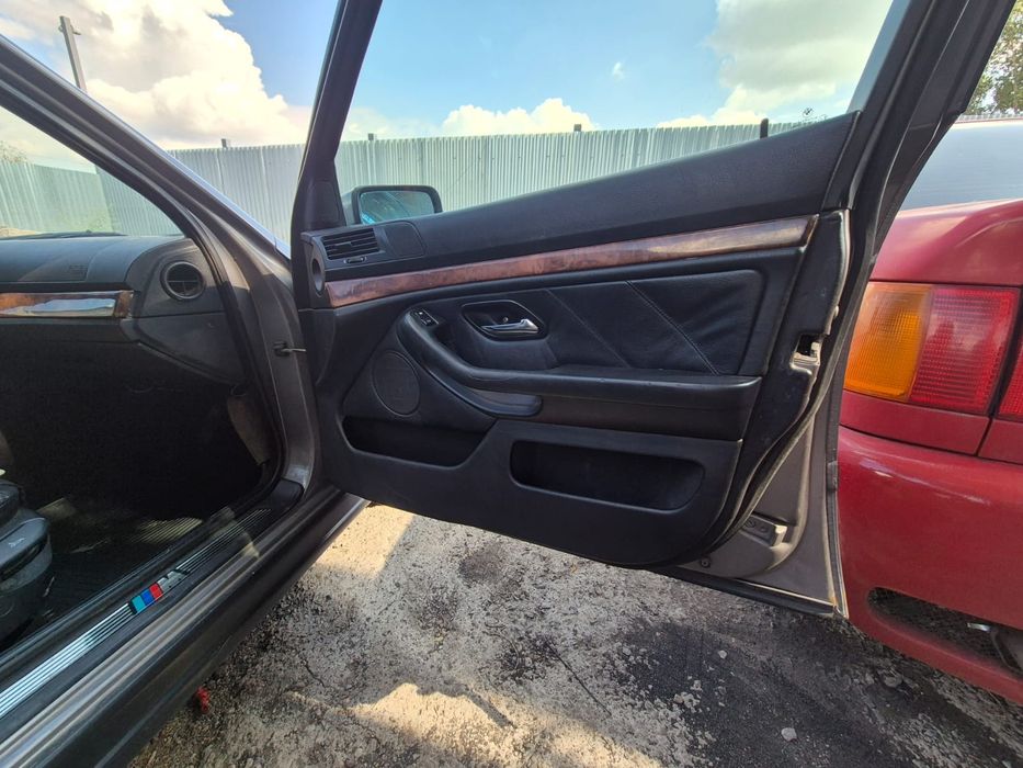 В продаже BMW Е-39