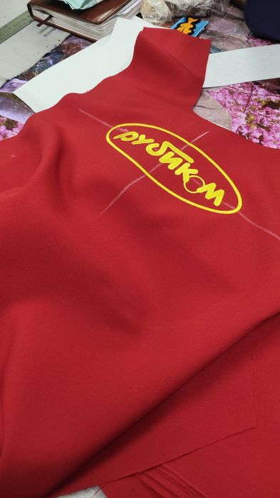 Ввшивка логотипа на одежду