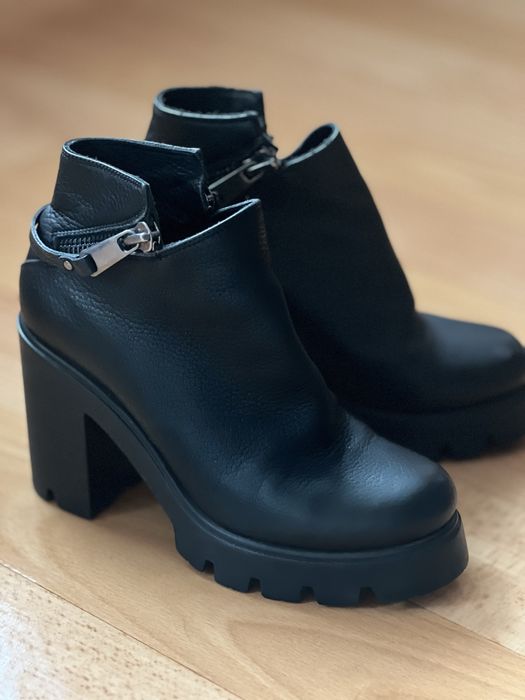 Новые сапожки кожа