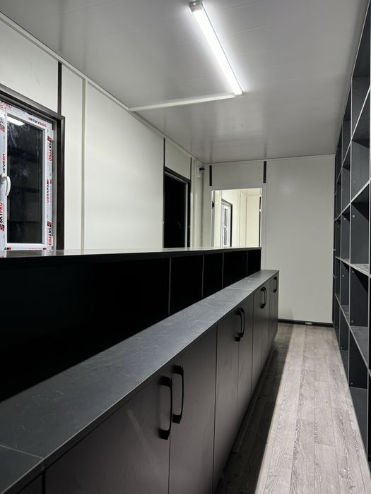 Контейнер жилой и пустой