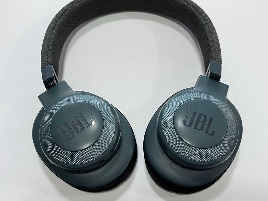 Безжични слушалки JBL E65 BT NC