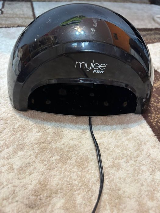 Lampa UV pentru unghii