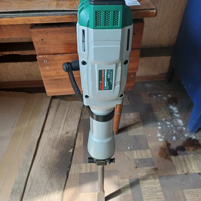 Бетонолом отбойный молоток