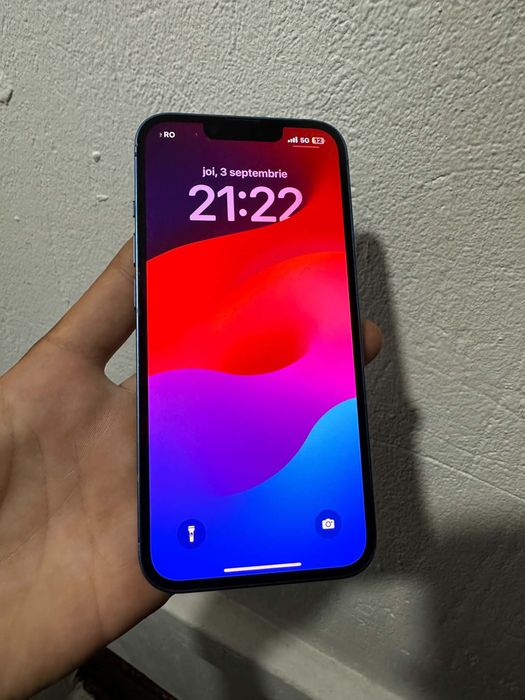 Vand/schimb iphone 13 128GB
