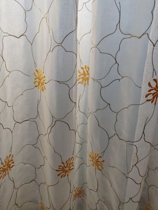 Perdea 2,30x3,60 m si 1,73x2,70 m