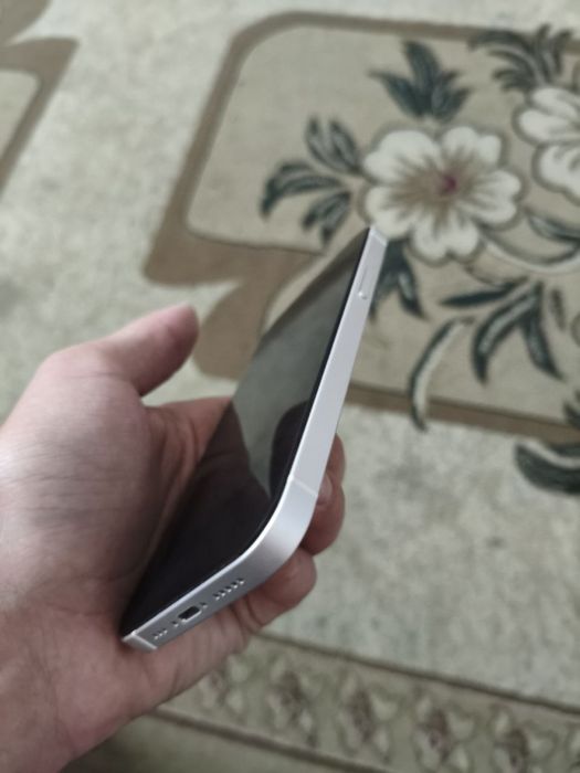 Iphone 12 srochna sotiladi