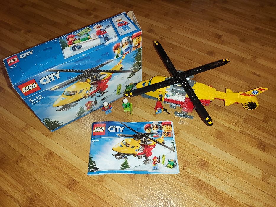 Vand LEGO CITY 60179 ( Elicopterul ambulanta)