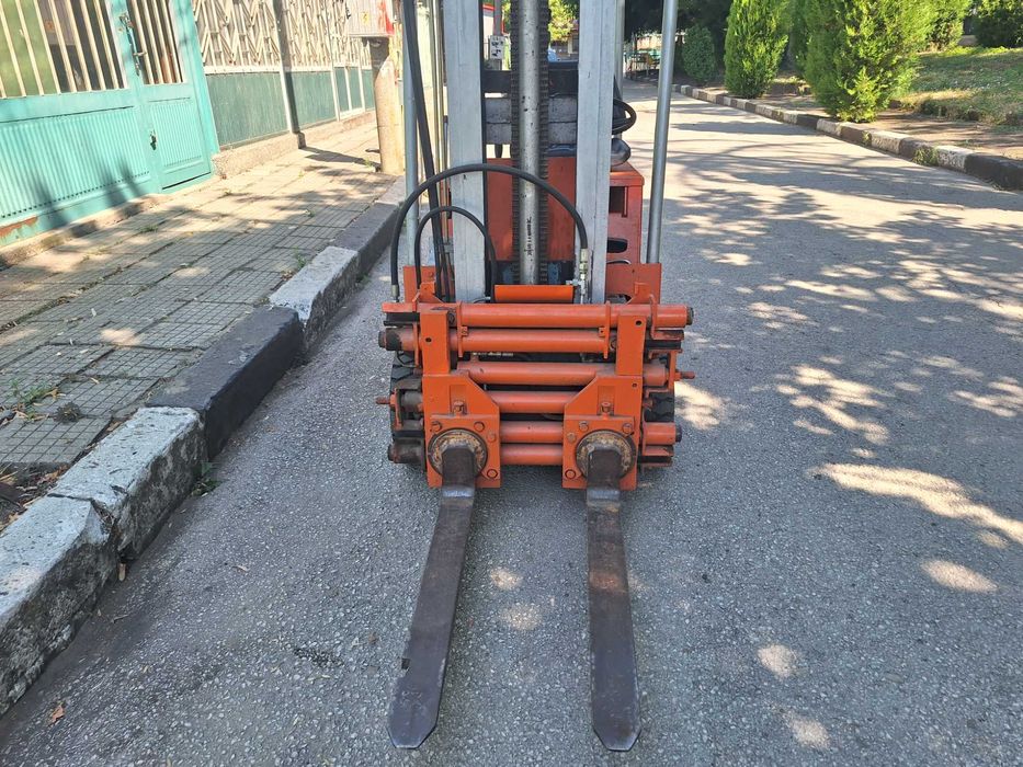 мотокар CLARK...