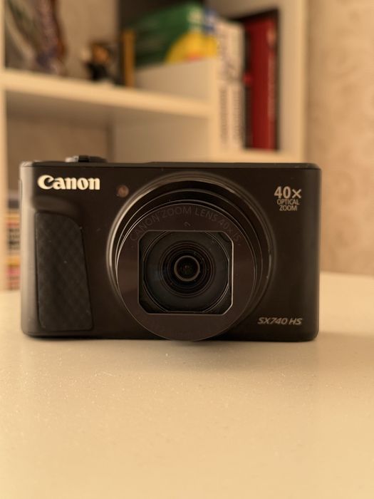 Canon PowerShot SX740 HS