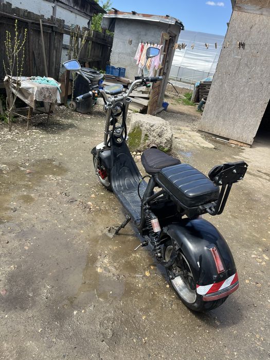 Vand scuter electric