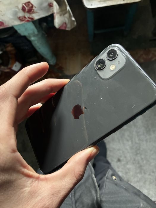 Продам .Айфон 11