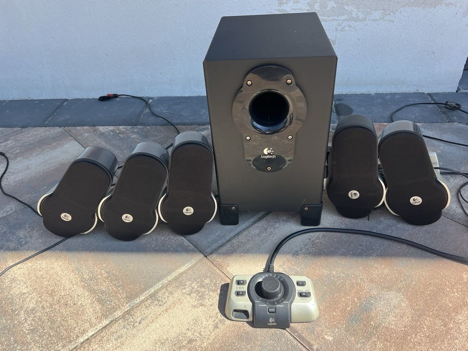 Sistem audio Logitech cu 5 boxe extensie si controller