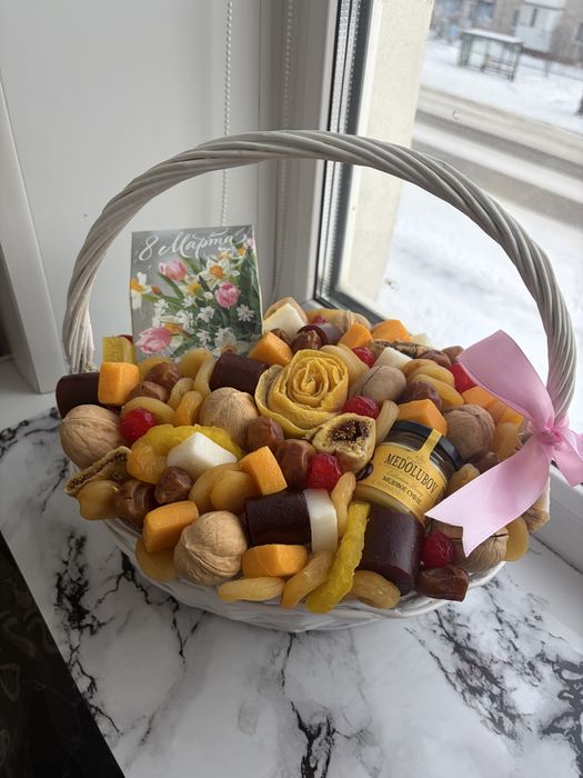 Подарки на 8 марта