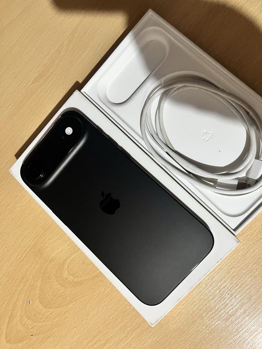 iPhone 17 air 256gb 99%