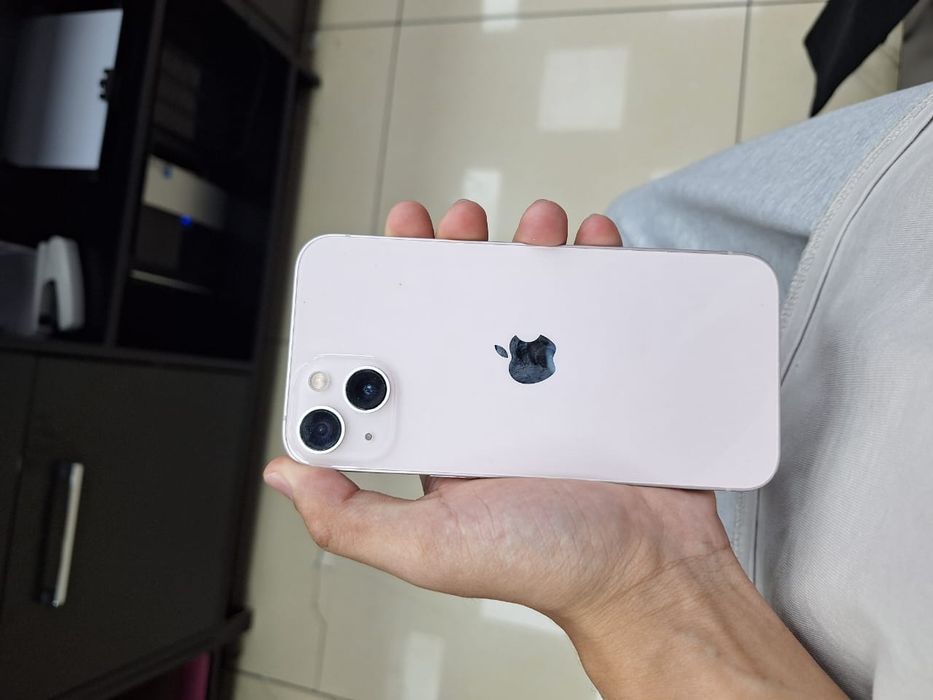 Iphone 13 в цвете пинк