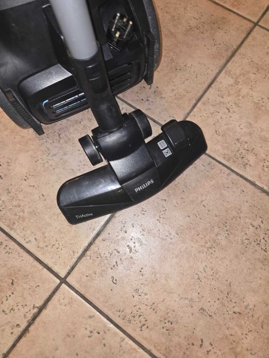 Прахосмукачка Phillips Power Pro compact 5