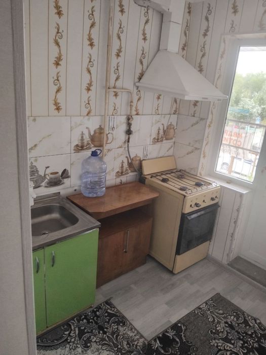 Тезда Тожмахалда  1хона 2этаж квартира  сотилади