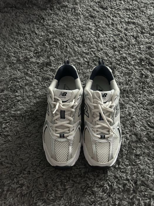 Adidasi dama New Balance 530