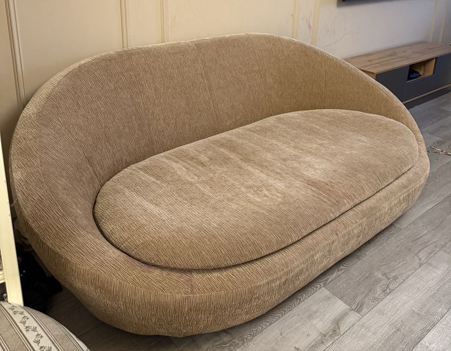 Продам диван 120х230