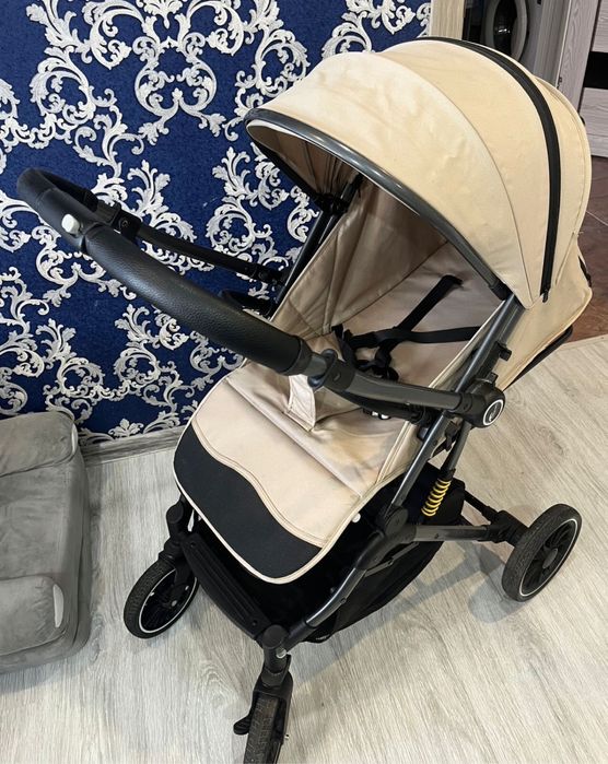 Продам коляску прогулочную