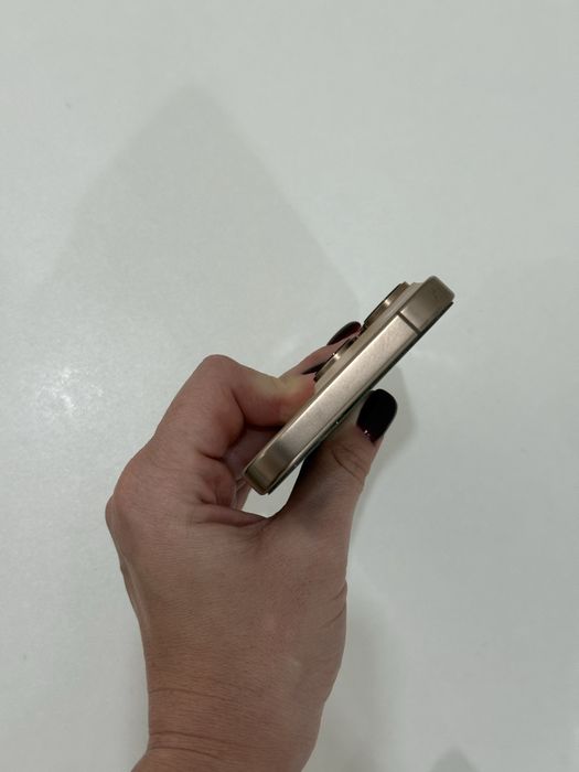 Iphone Айфон 16 pro 256 ГБ