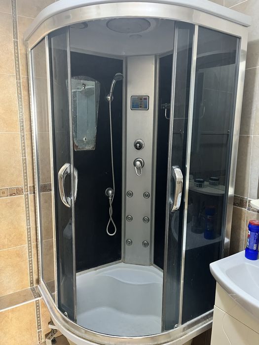 Продам душевую кабину