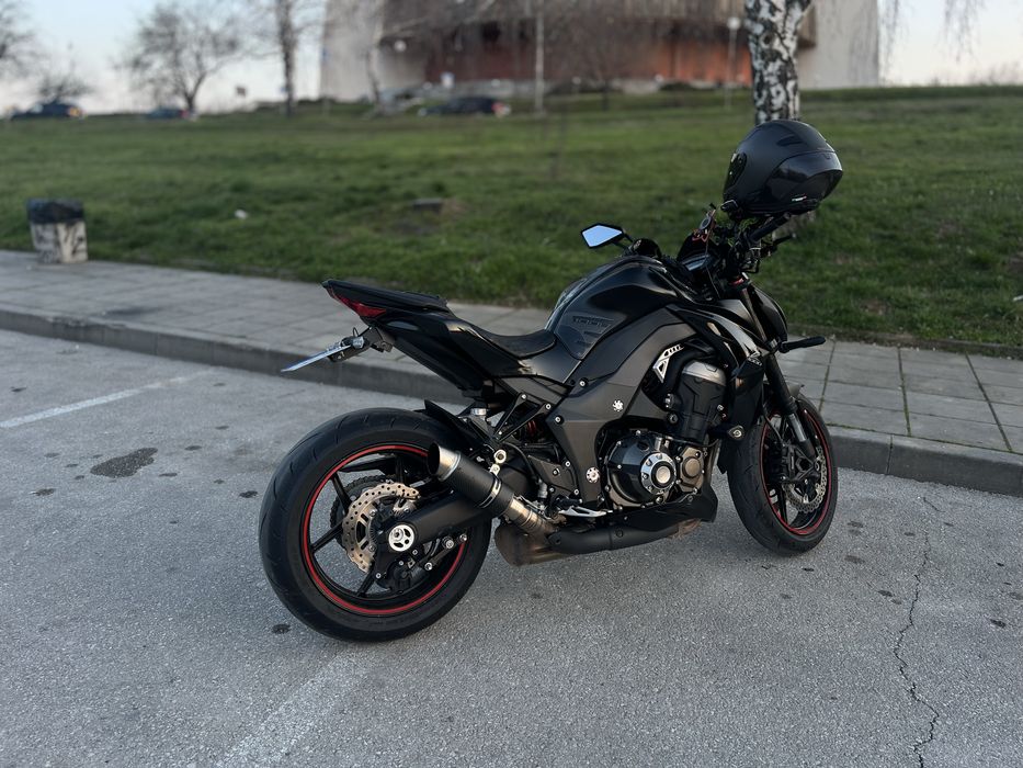 Kawasaki Z1000.