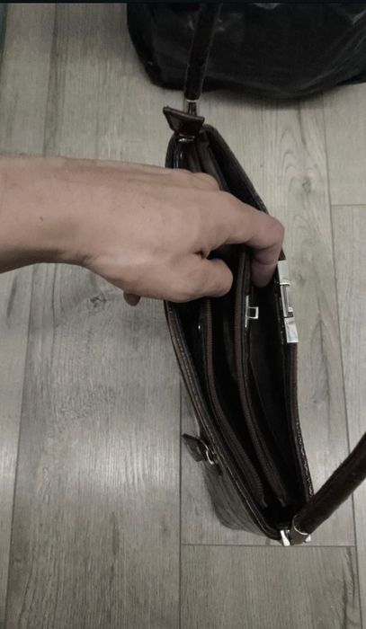 Продам женскую сумочку