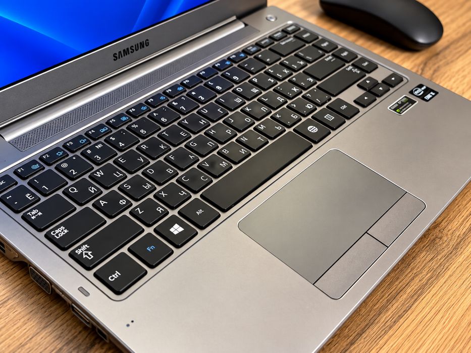 Samsung NP530U4C - инженерная версия