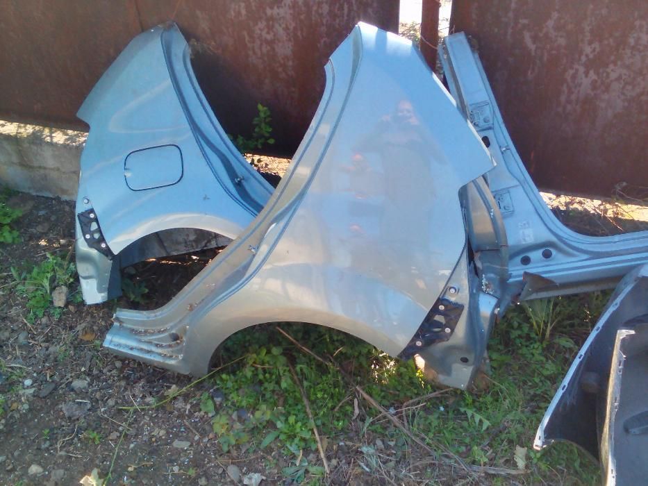 задни калници,панели и таван за дачия сандеро