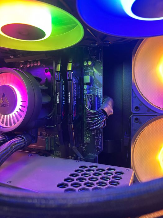 Геймърски компютър AMD Ryzen 9 3950X, RTX 3090 24GB, 64GB ram
