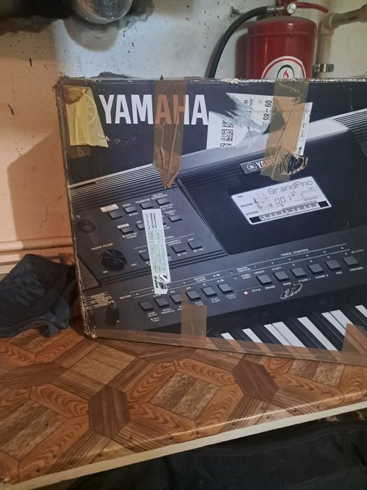 Vind orga Yamaha PSR E-468