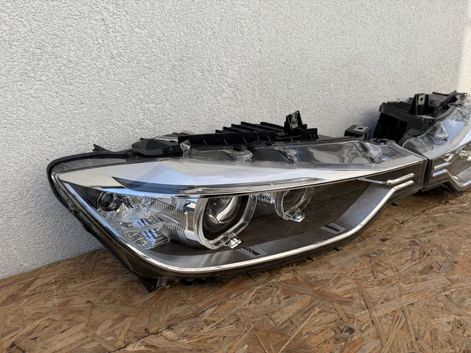 SET Far stanga dreapta BMW Seria3 F30 F31 Xenon Originale Europa