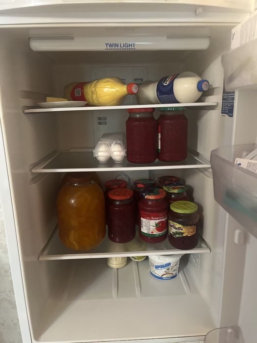 Продам холодильник