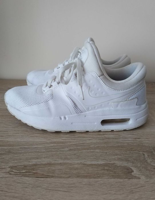 Страхотни  маратонки Найк