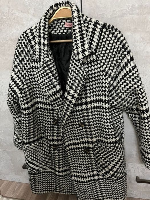 Продаются куртки, пальто