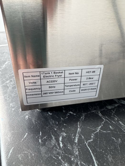 +Подарък! Каравана за бързо хранене със аспиратор! 3*2.30м