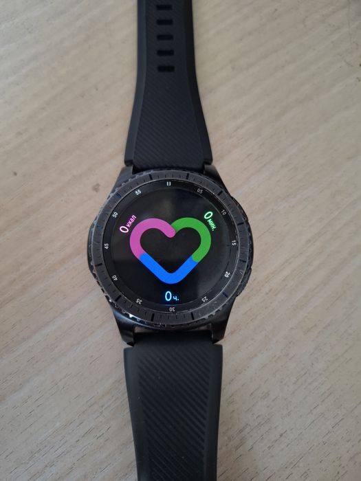 Продам часы samsung gear s3 frontier