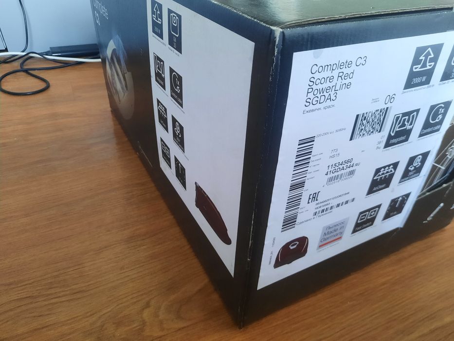 Продаётся новый пылесос Miele