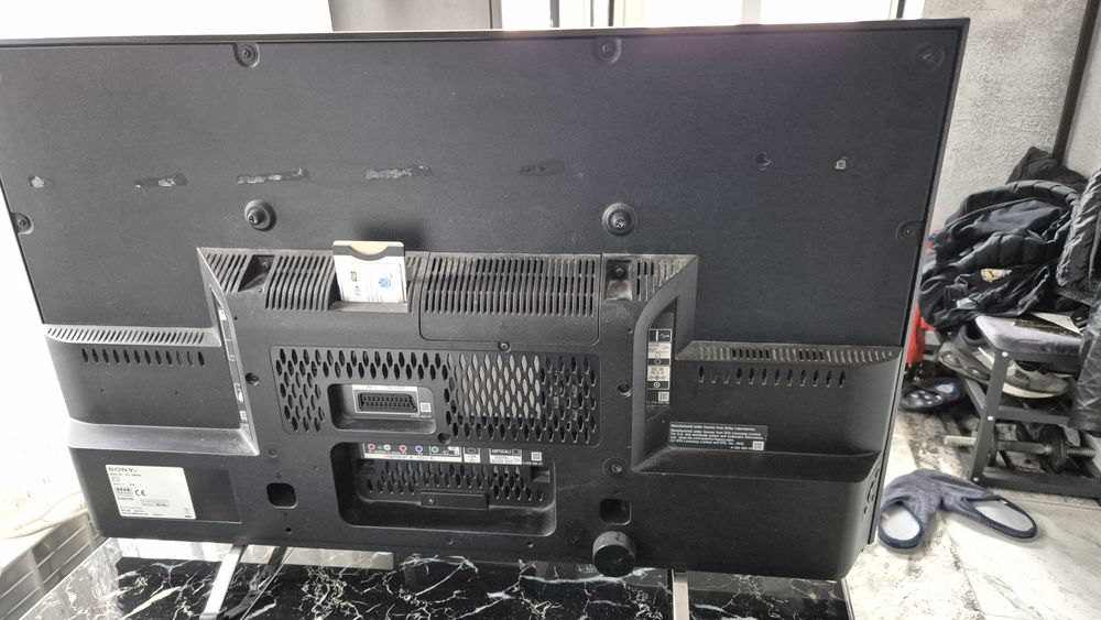 Tv Sony 80 cm,inclusiv adaptorul.