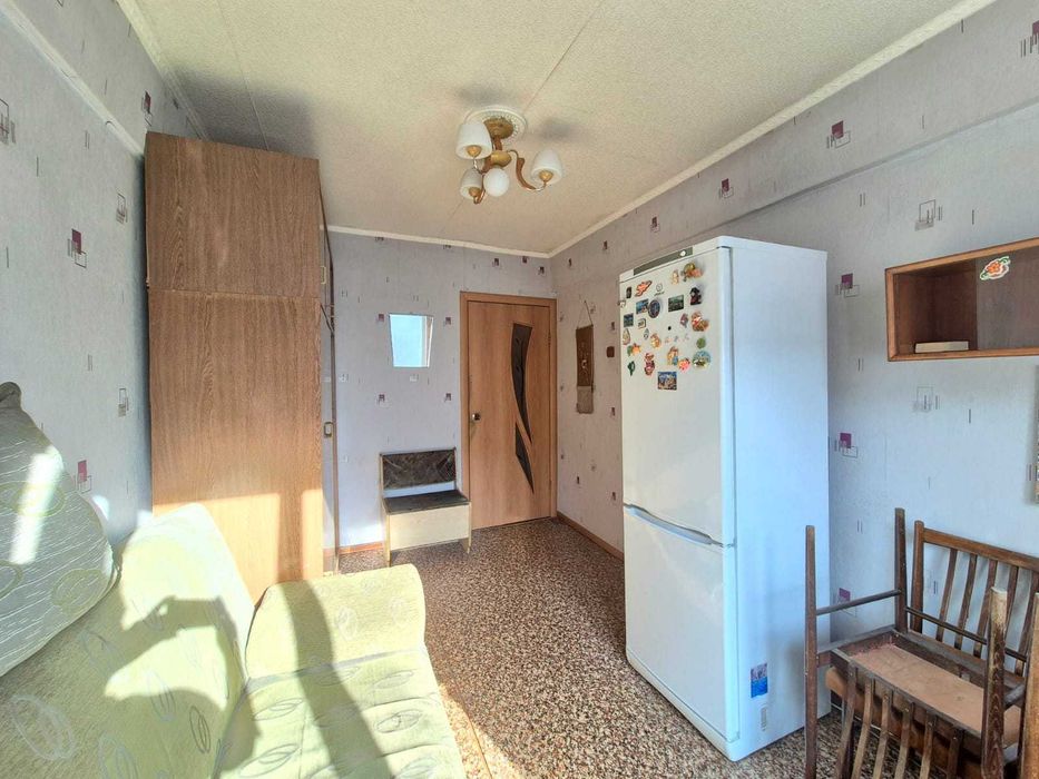 Продам 3к на 2 этаже возле школы №9