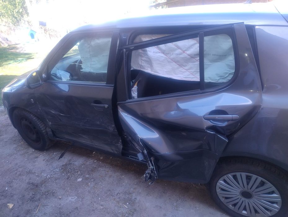 Vând  Skoda  pentru dezmembrare /reparare /