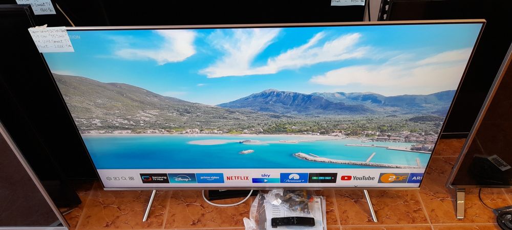 Samsung UE55MU7009 139 cm 55 Inch 4K Ultra HD Smart TV