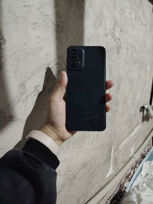 продаётся телефон