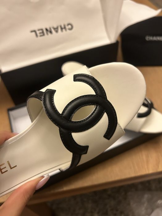 Papuci Chanel piele naturala 100% pe stoc marimea 41